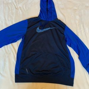 Men’s Nike sweatshirt